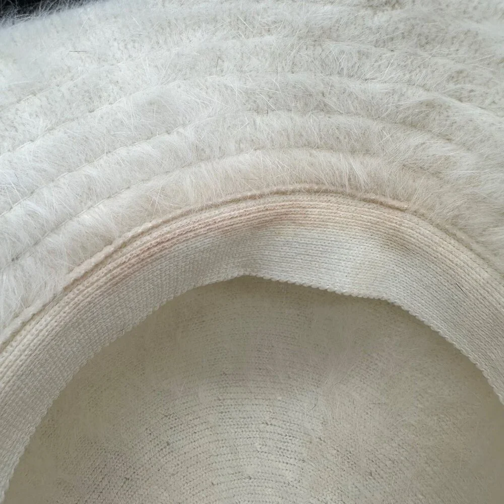 Vintage Hat White Fuzzy Bucket Womens Betmar France Warm Winter 1970s Retro Fash - Picture 8 of 8